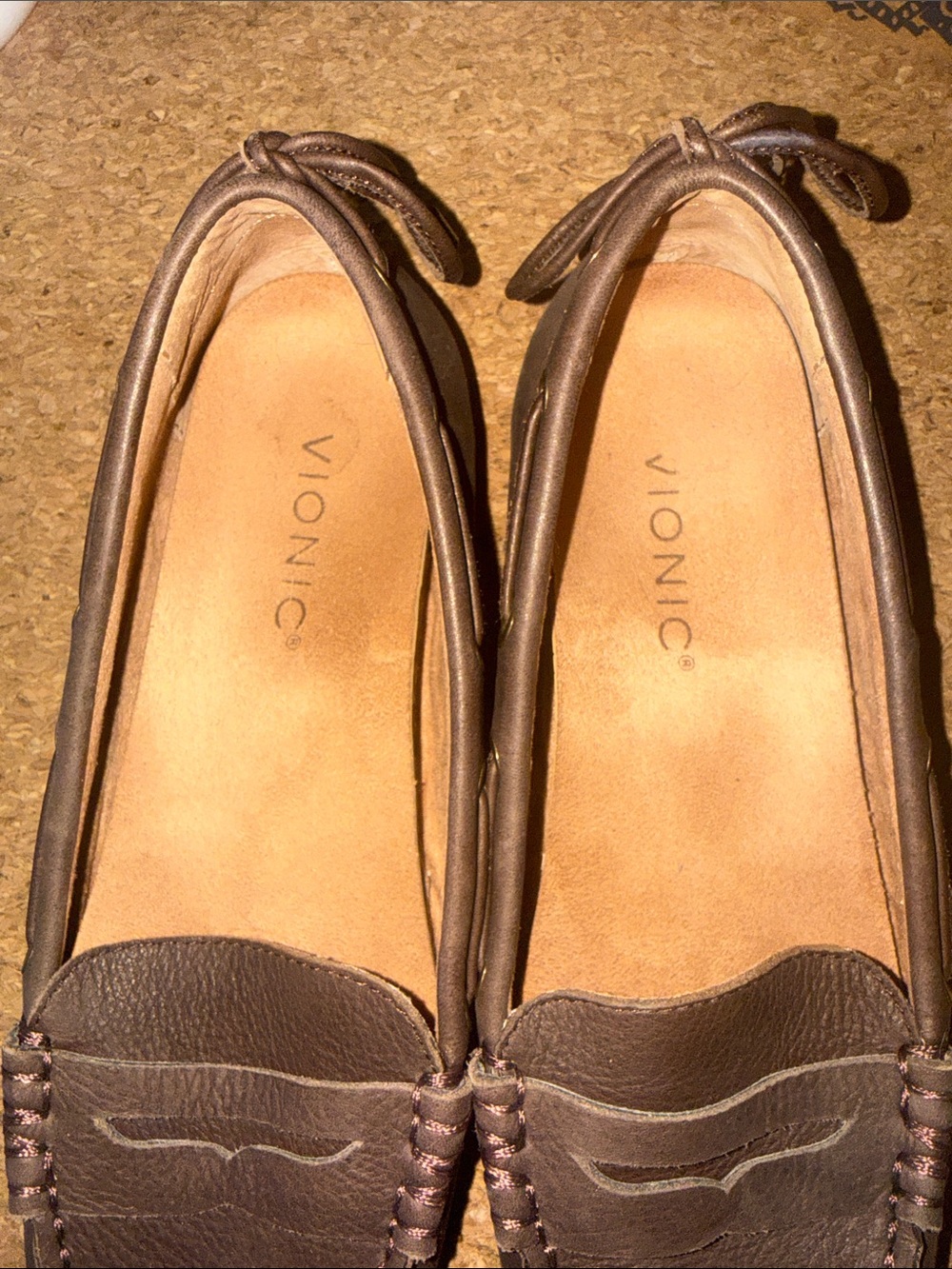 Vionic Leather Loafer - Picture 3 of 5